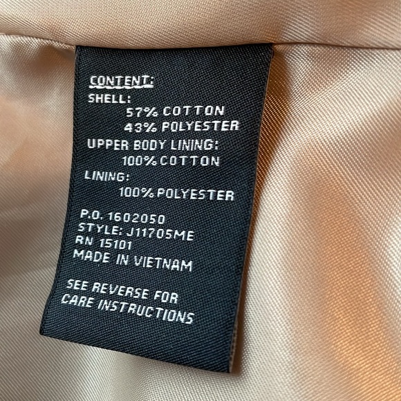 Rain jacket. Jones New York. XL. Tan. Excellent condition - Picture 6 of 7